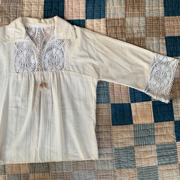 Vintage 1970’s Boho Style Linen and Lace Blouse - Picture 3 of 8